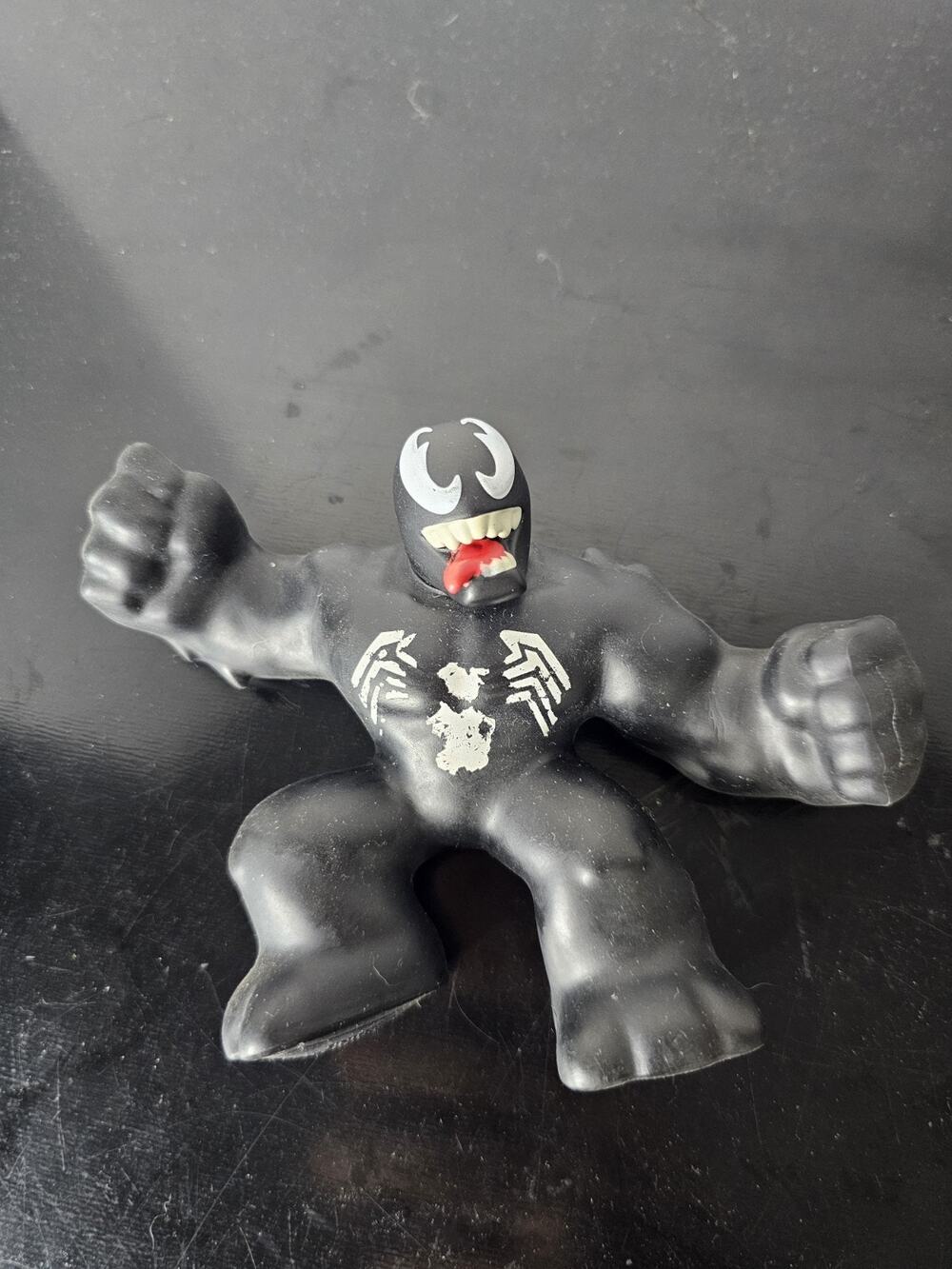 Heroes of Goo Jit Zu Licensed Marvel Hero Pack - Venom Super Squishy